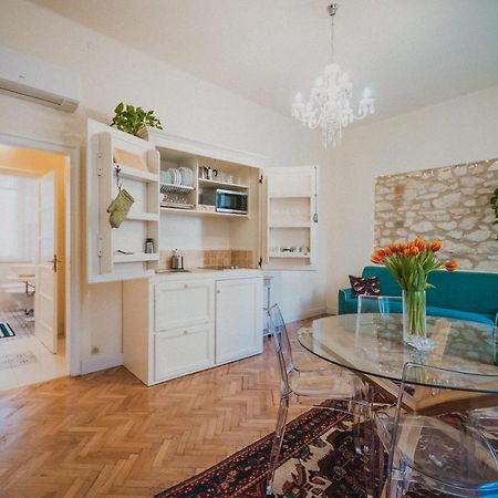 Casa Elle Apartment เวโรนา ภายนอก รูปภาพ