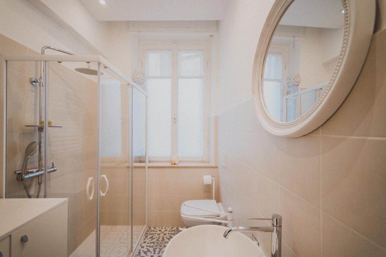Casa Elle Apartment เวโรนา ภายนอก รูปภาพ